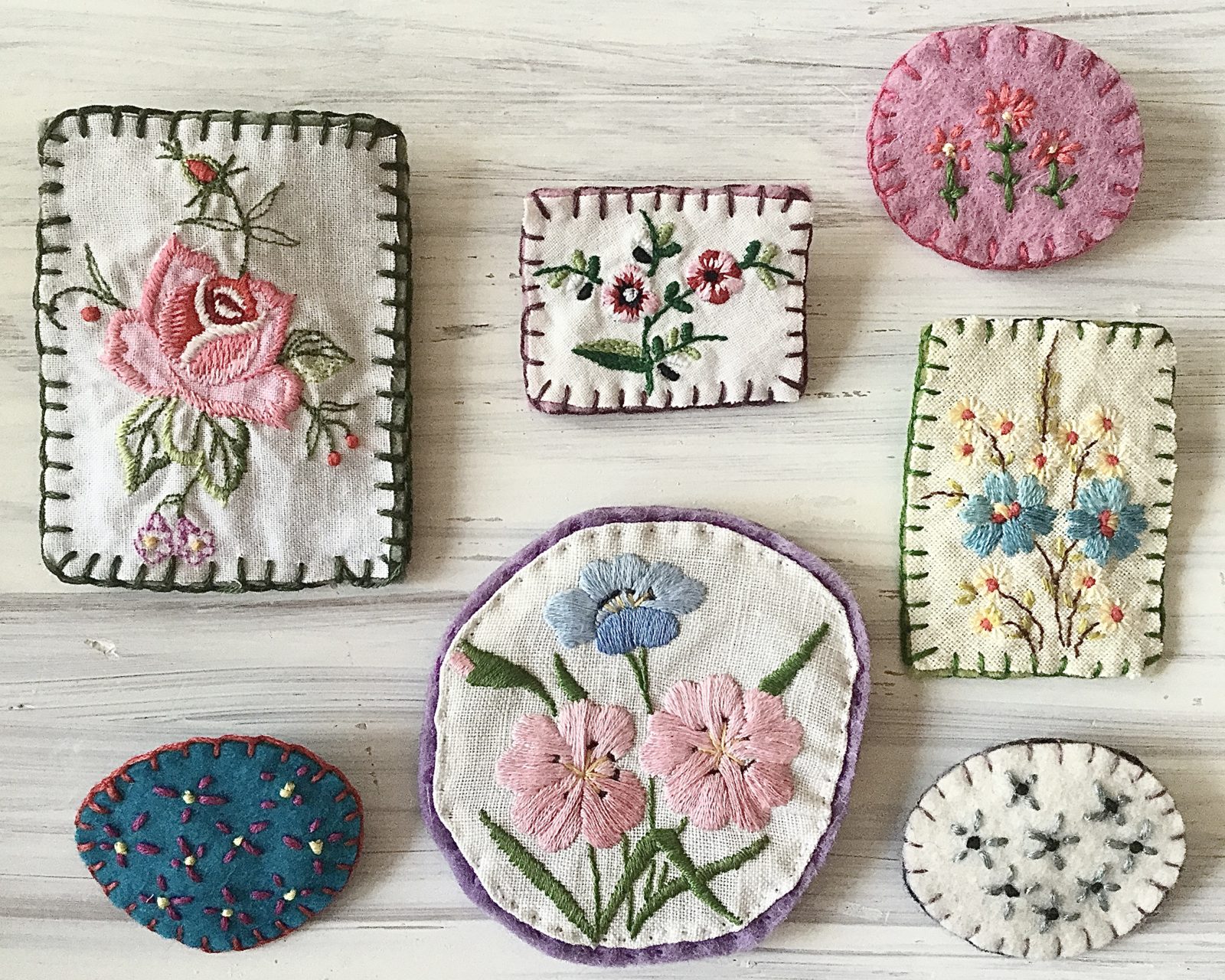 How to make Felt Brooches | fairywrencottage.com